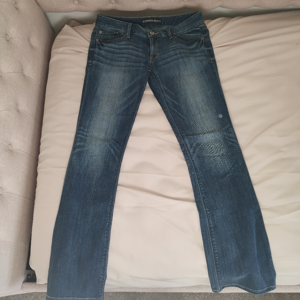 Express barely boot low rise jeans